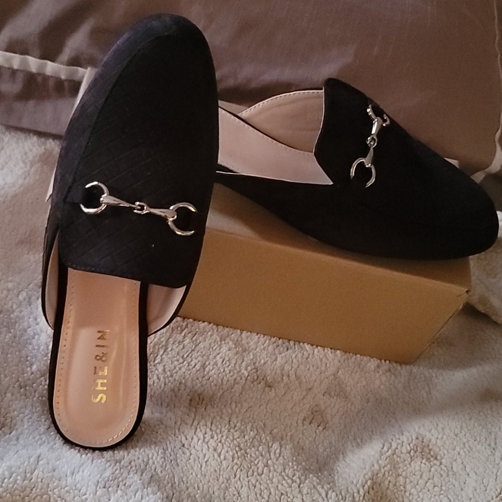 Shoes - Picture 1 of 2